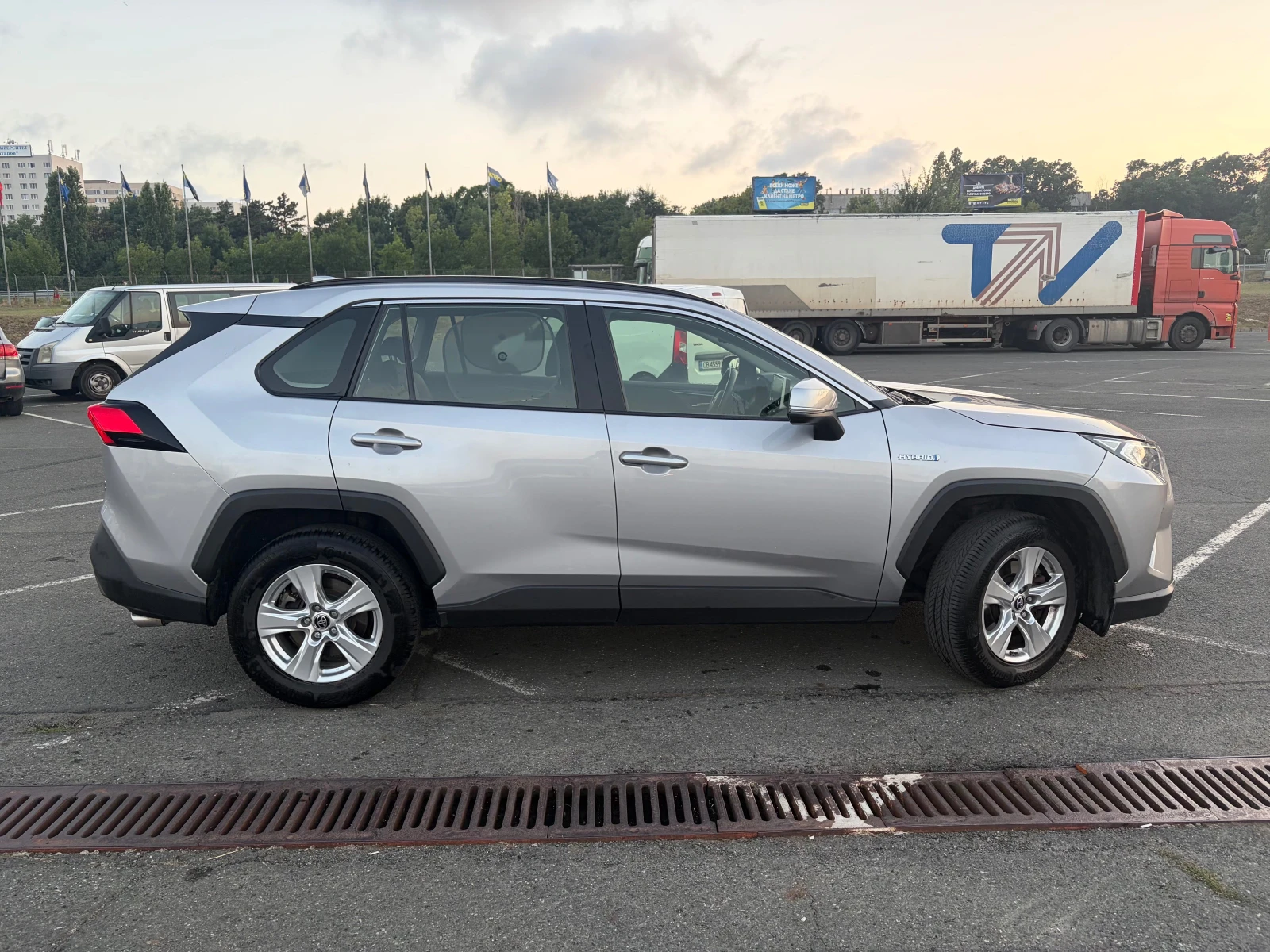 Toyota Rav4, снимка 7 - Автомобили и джипове - 55658193