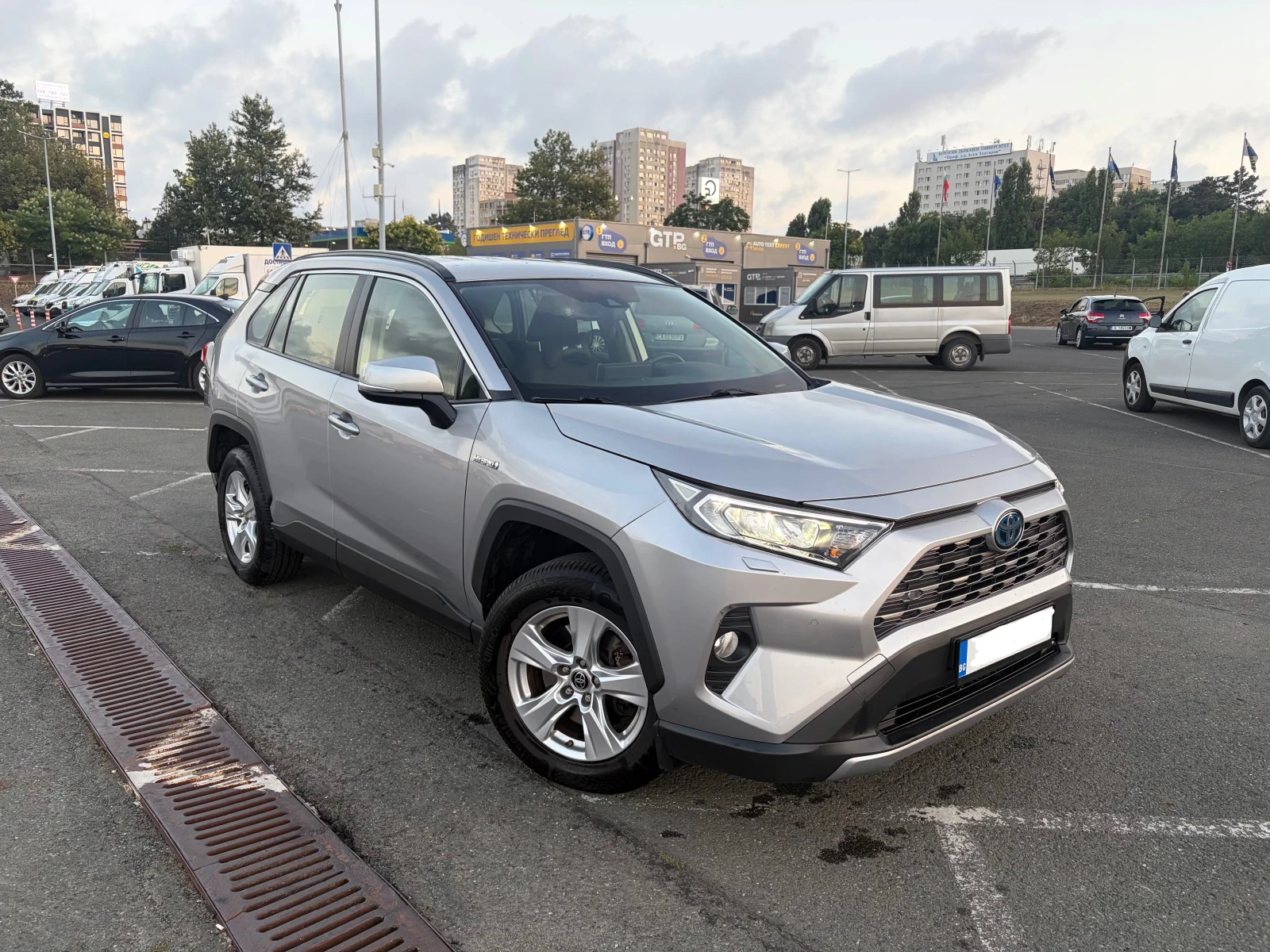 Toyota Rav4, снимка 8 - Автомобили и джипове - 55658193
