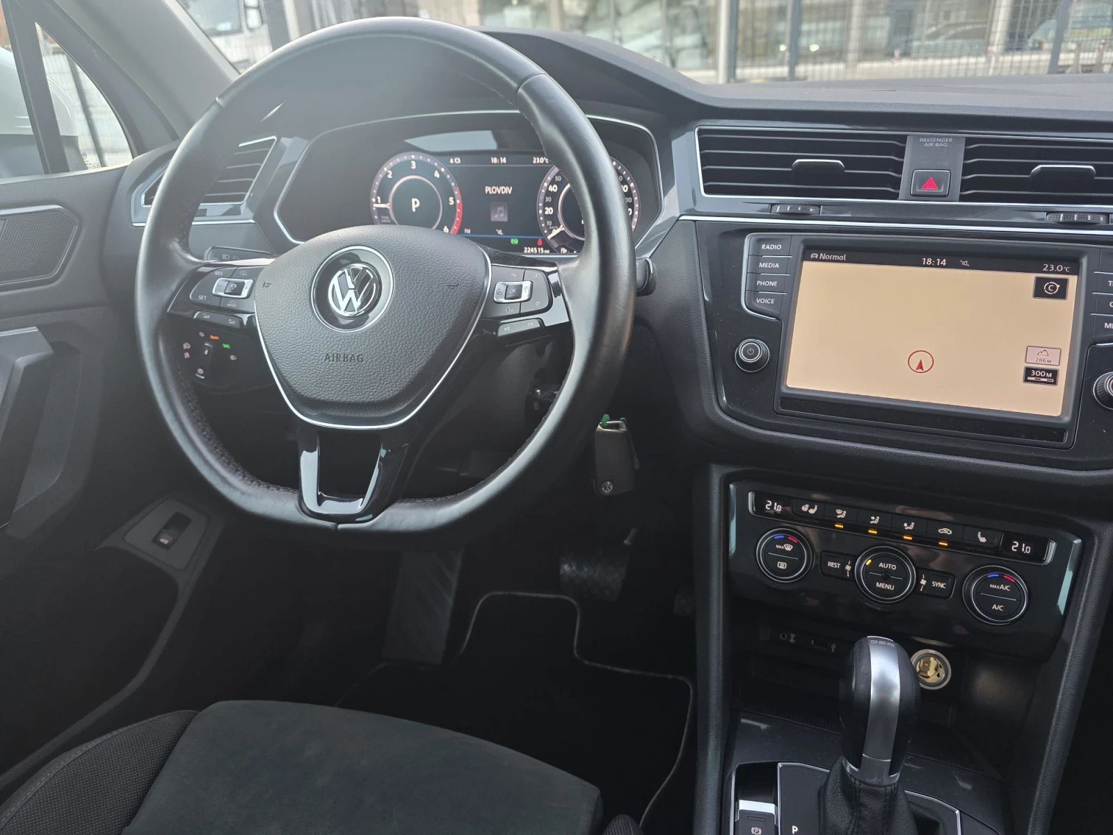 VW Tiguan FULL SERVICE 190�� �������4�4 | Mobile.bg � ����������� 17