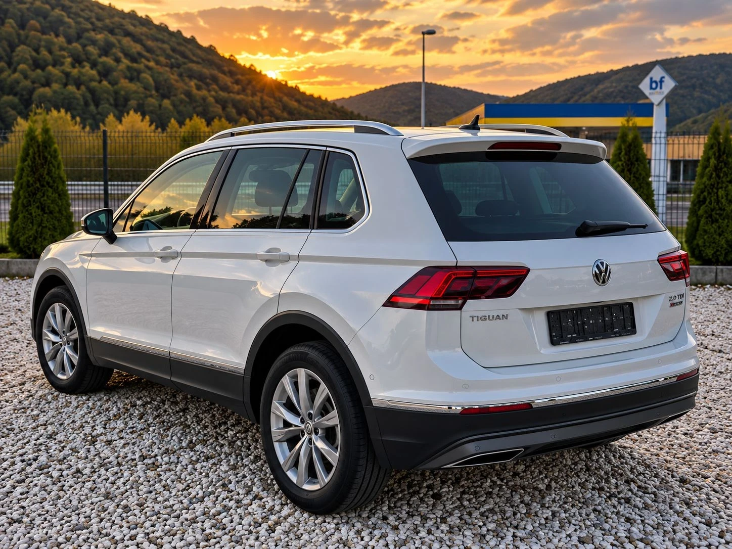 VW Tiguan FULL SERVICE 190�� �������4�4 | Mobile.bg � ����������� 4
