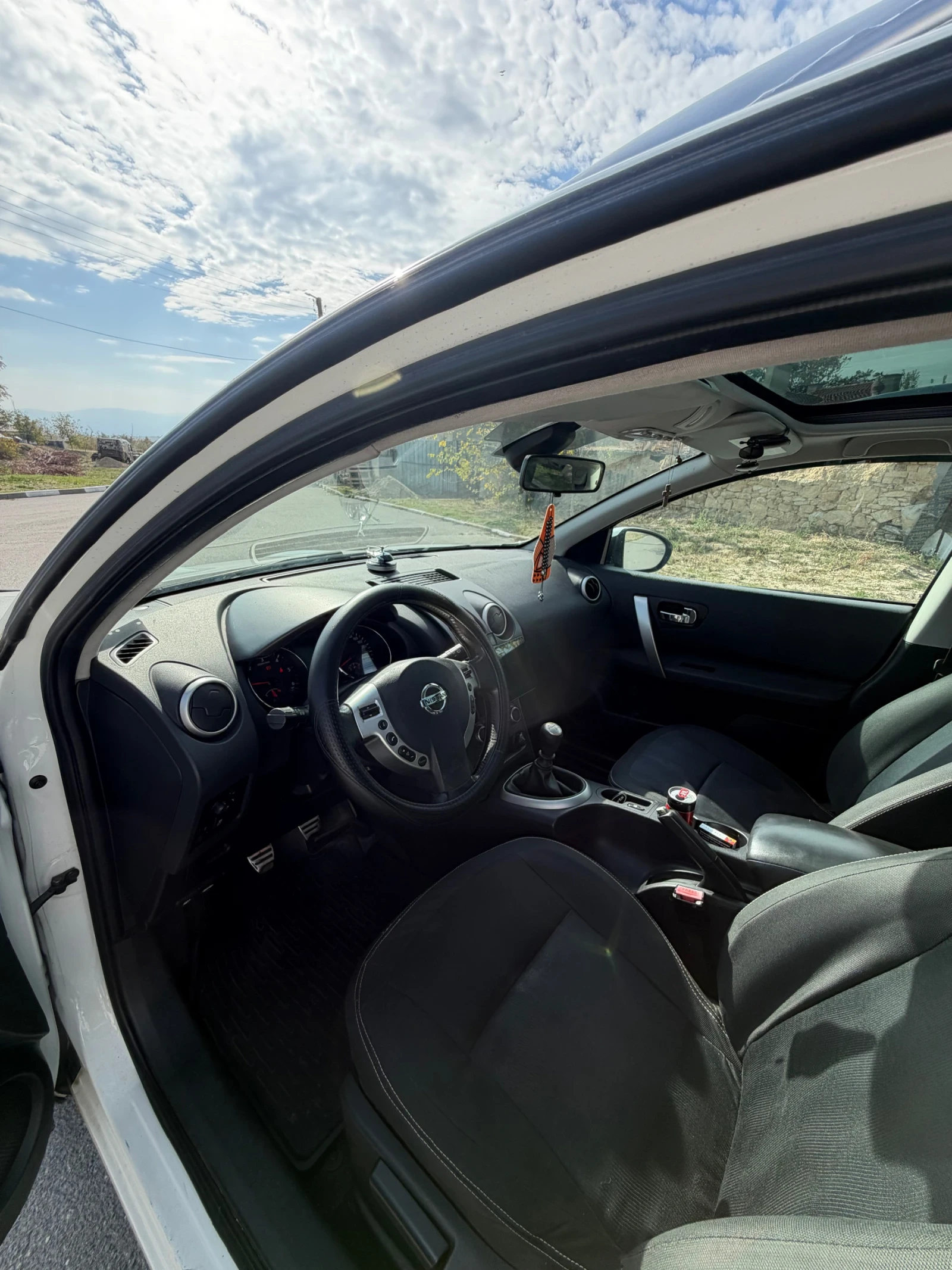 Nissan Qashqai, снимка 8 - Автомобили и джипове - 56613030