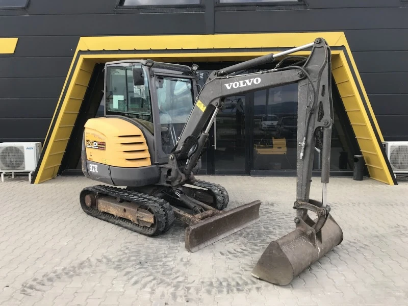 Багер Volvo EC27C 3000кг., снимка 7 - Индустриална техника - 45416985