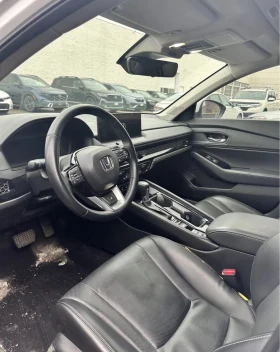 Honda Accord Hybrid * Carplay * Камера * Blind Spot * Сarfax * , снимка 7