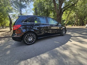 Mercedes-Benz B 180 Sport Сервизна история , снимка 3