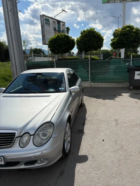 Mercedes-Benz E 320, снимка 9
