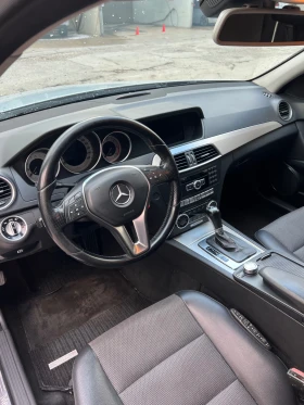 Mercedes-Benz C 220 W204, снимка 14