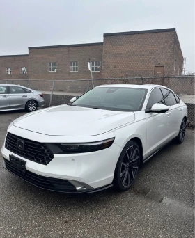 Honda Accord Hybrid * Carplay * Камера * Blind Spot * Сarfax *  - 32799 € / 64149.27 лв. - 84781386 3