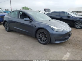 ������ Tesla Model 3
