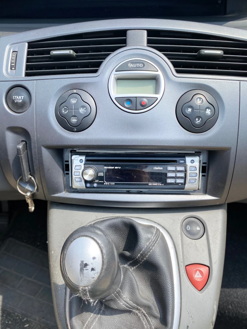 Renault Scenic 2бр. 1.5DCI, 1.6 16v HP 113, снимка 7 - Автомобили и джипове - 46975874