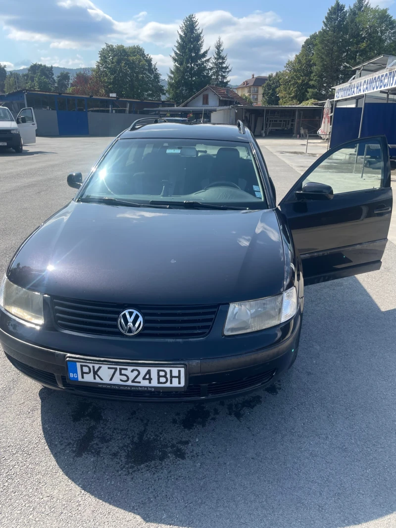 VW Passat, снимка 1 - Автомобили и джипове - 47232720