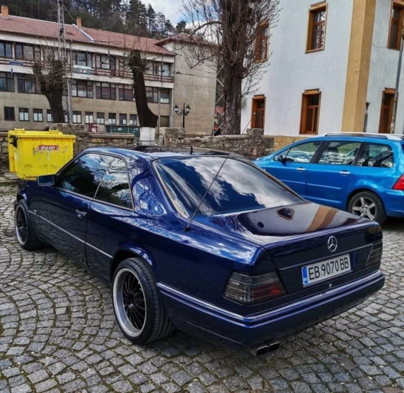 Mercedes-Benz 124 CE 200, снимка 3 - Автомобили и джипове - 48606417