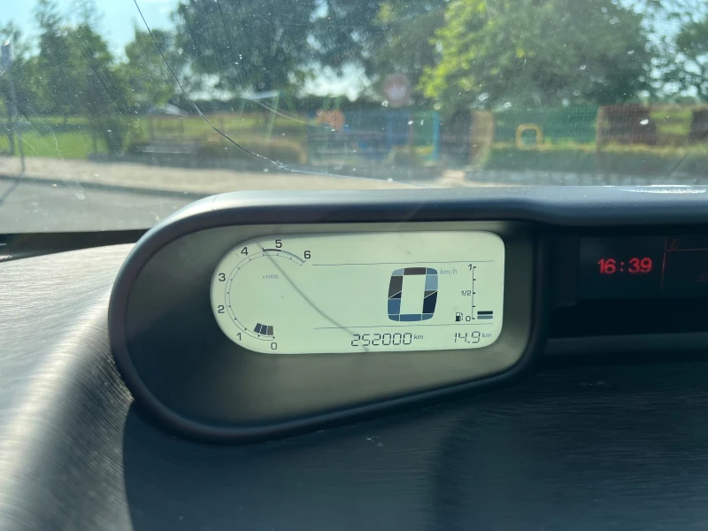 Citroen C3 Picasso 1.6HDI, снимка 14 - Автомобили и джипове - 50739640