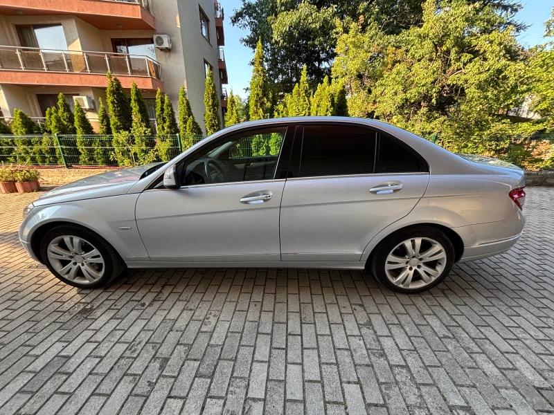 Mercedes-Benz C 320, снимка 3 - Автомобили и джипове - 52641747