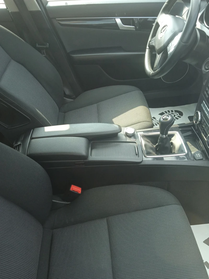 Mercedes-Benz C 200 Avangard , снимка 6 - Автомобили и джипове - 52373398