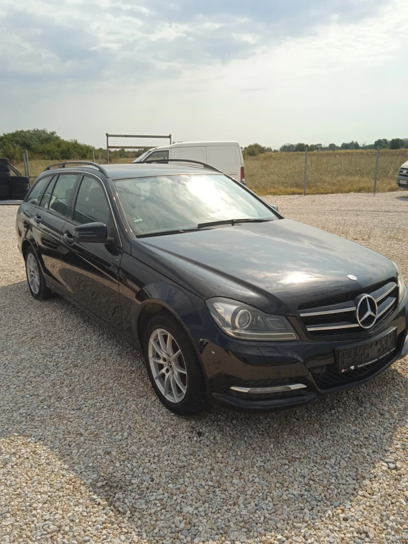 Mercedes-Benz C 200 Avangard , снимка 2 - Автомобили и джипове - 52373398