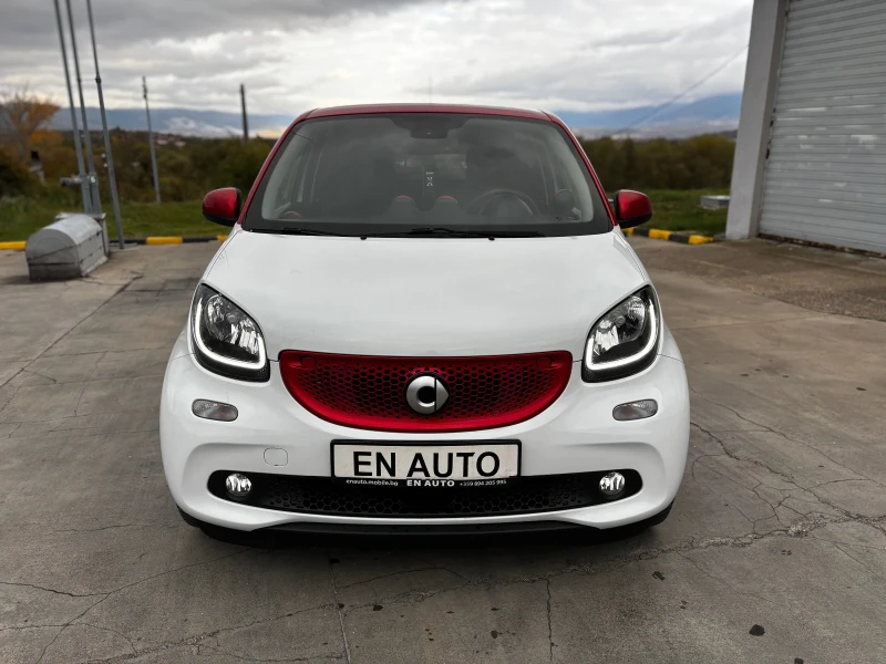 Smart Forfour EQ* 068 000 KM* 2019* NAVI* COC* KTEO* СЕРВИЗНА КН, снимка 2 - Автомобили и джипове - 52307730