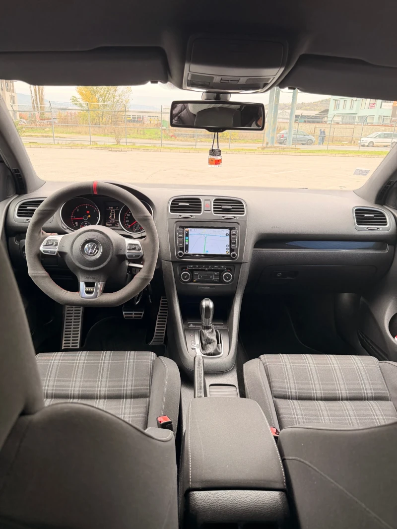 VW Golf GTD, снимка 11 - Автомобили и джипове - 52311544