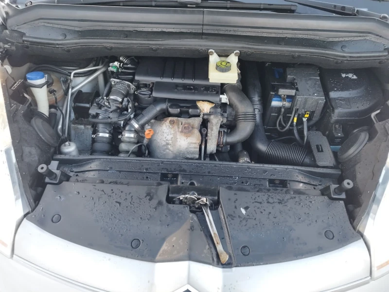 Citroen C4 Picasso 1.6 Hdi 109kc., снимка 15 - Автомобили и джипове - 53191355