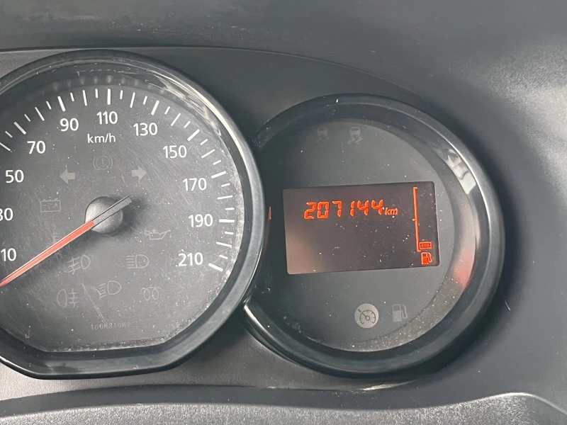 Dacia Dokker 1.2TURBO 116кс. EURO 6 КЛИМАТИК, снимка 11 - Автомобили и джипове - 53488853