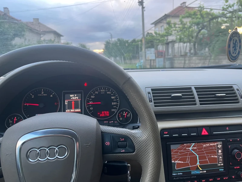 Audi A4, снимка 5 - Автомобили и джипове - 53591271