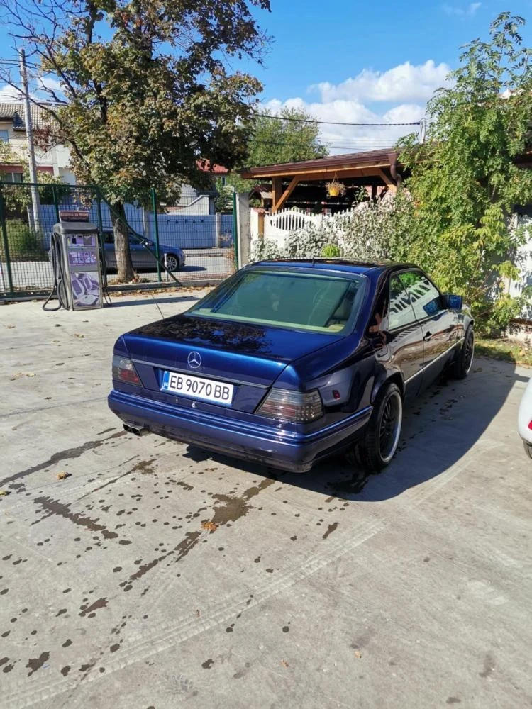 Mercedes-Benz 124 CE 200, снимка 5 - Автомобили и джипове - 49000580