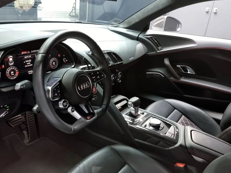 Audi R8 5.2 V10 Performance Coupe| 620к.с.| ВКЛ.ТЕХНОТЕСТ, снимка 7 - Автомобили и джипове - 55430788
