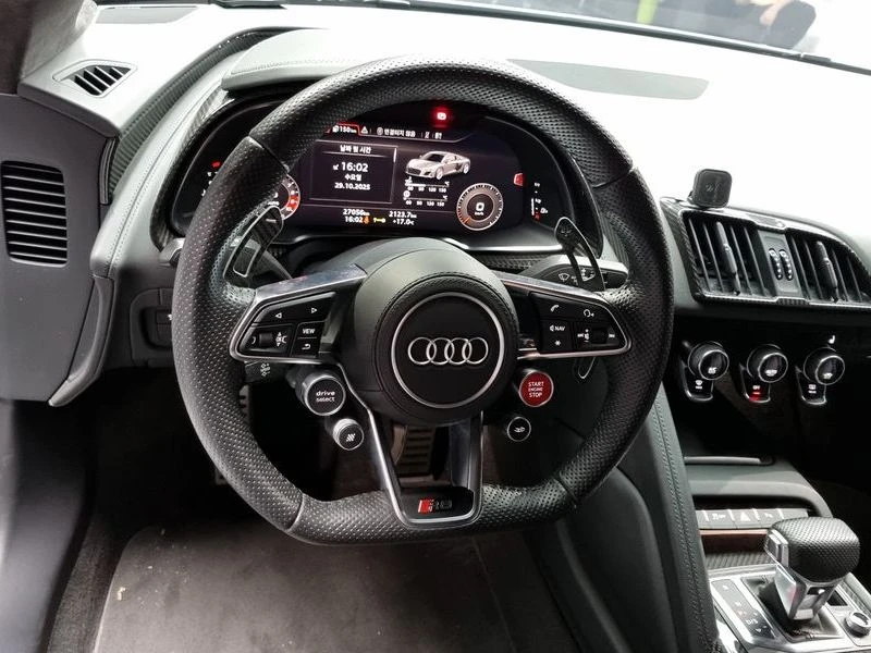 Audi R8 5.2 V10 Performance Coupe| 620к.с.| ВКЛ.ТЕХНОТЕСТ, снимка 13 - Автомобили и джипове - 55430788