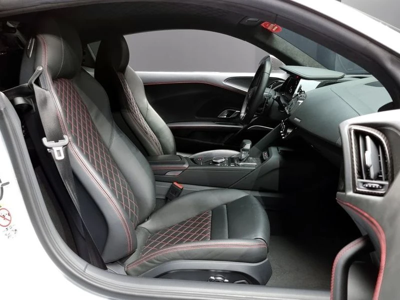 Audi R8 5.2 V10 Performance Coupe| 620к.с.| ВКЛ.ТЕХНОТЕСТ, снимка 11 - Автомобили и джипове - 55430788