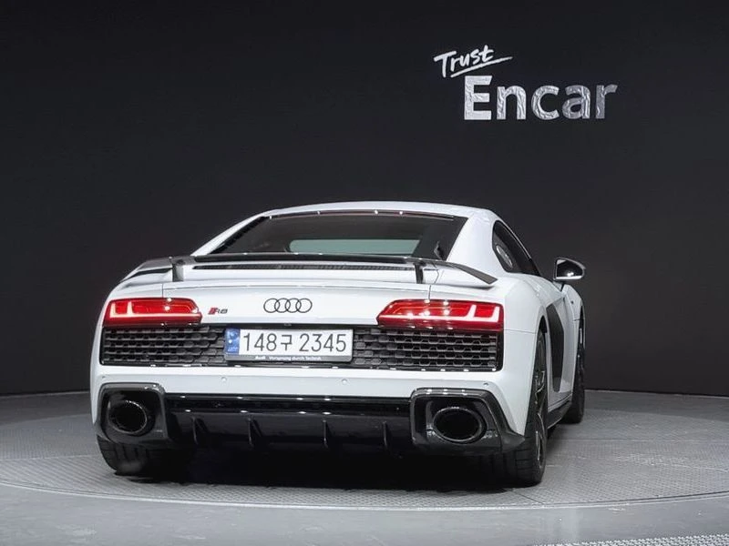 Audi R8 5.2 V10 Performance Coupe| 620к.с.| ВКЛ.ТЕХНОТЕСТ, снимка 4 - Автомобили и джипове - 55430788
