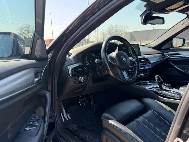 BMW 530 530i xDrive Sedan AWD | M Package | , снимка 7 - Автомобили и джипове - 55810448