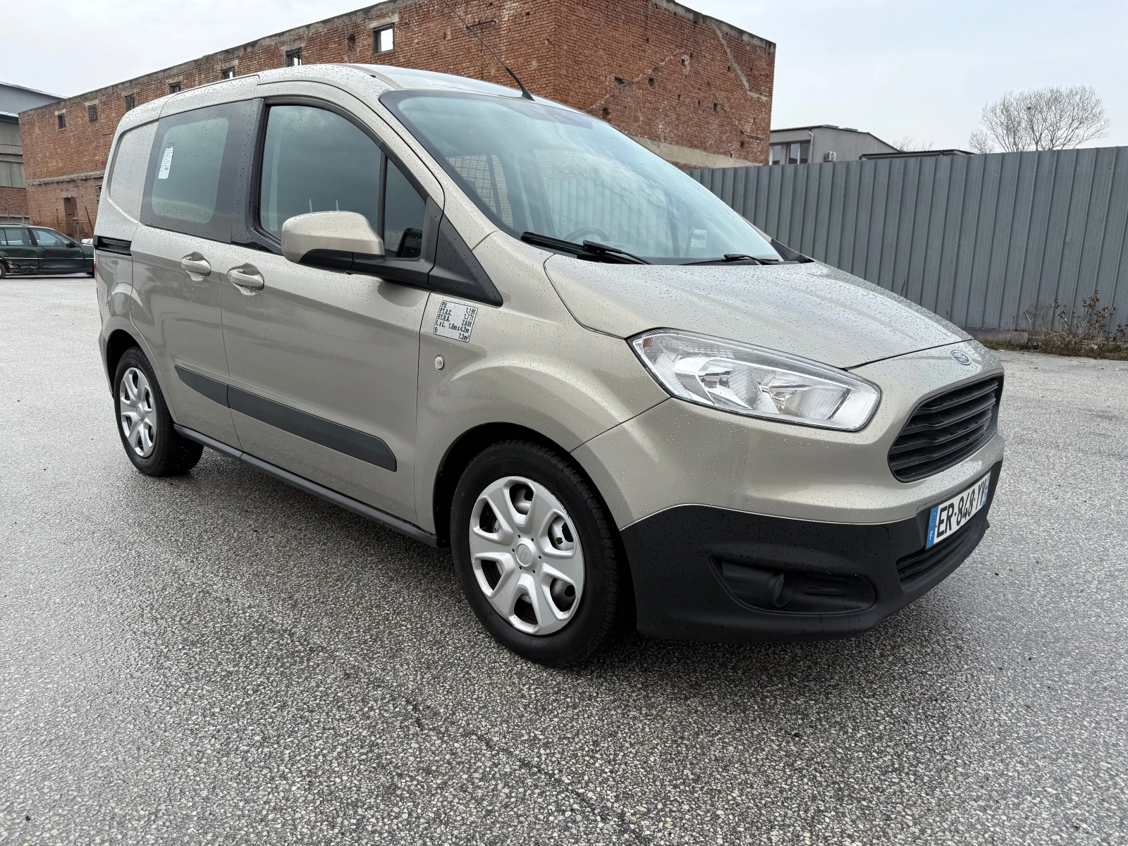 Ford Courier, снимка 1