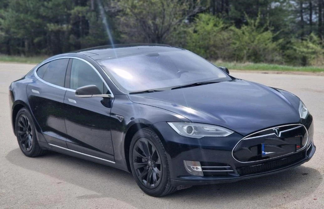 Tesla Model S  Спешно S85  - изображение 9