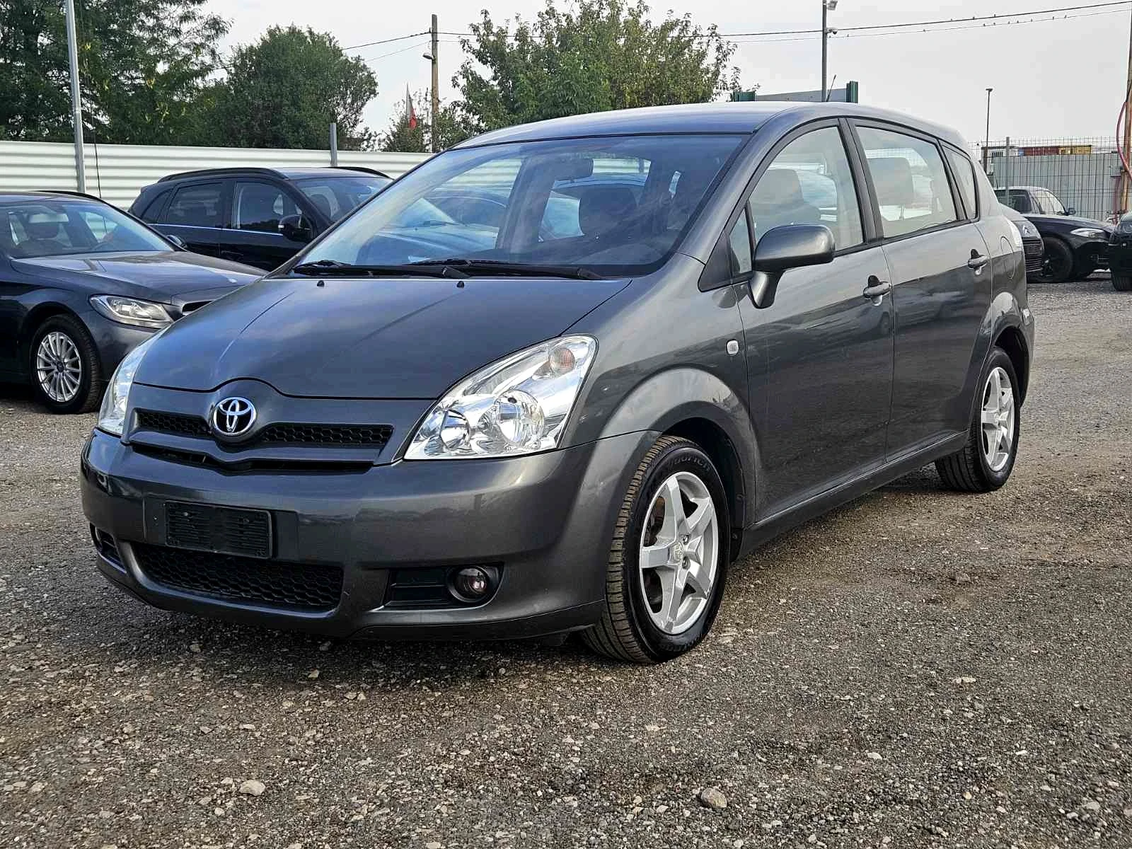 Toyota Corolla verso 2.2D4D 136к.с 6ск. - [1] 