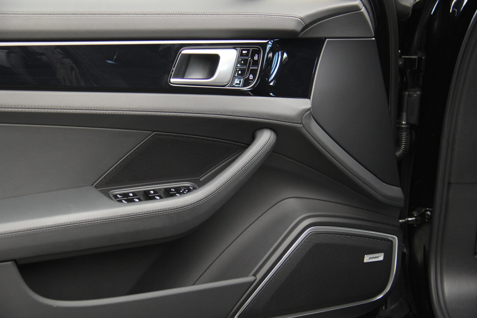 Porsche Panamera Turbo S/PDCC/Bose// | Mobile.bg   13