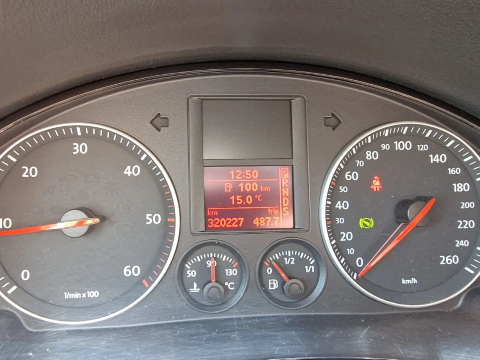 VW Golf Plus 2.0 TDI - изображение 8