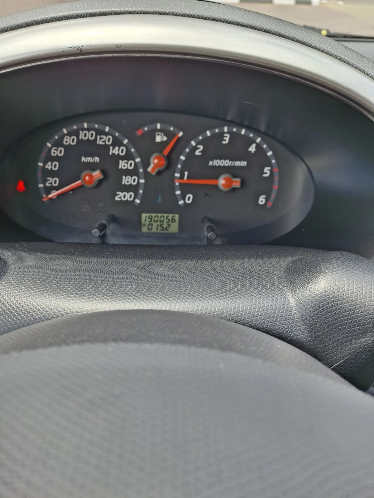 Nissan Micra  - изображение 5