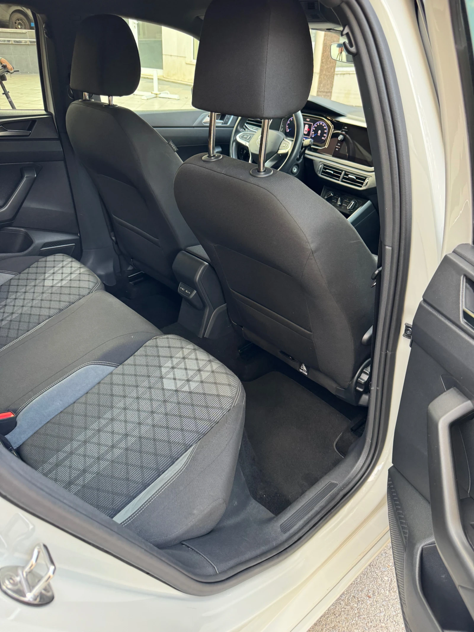 VW Taigo R - изображение 10