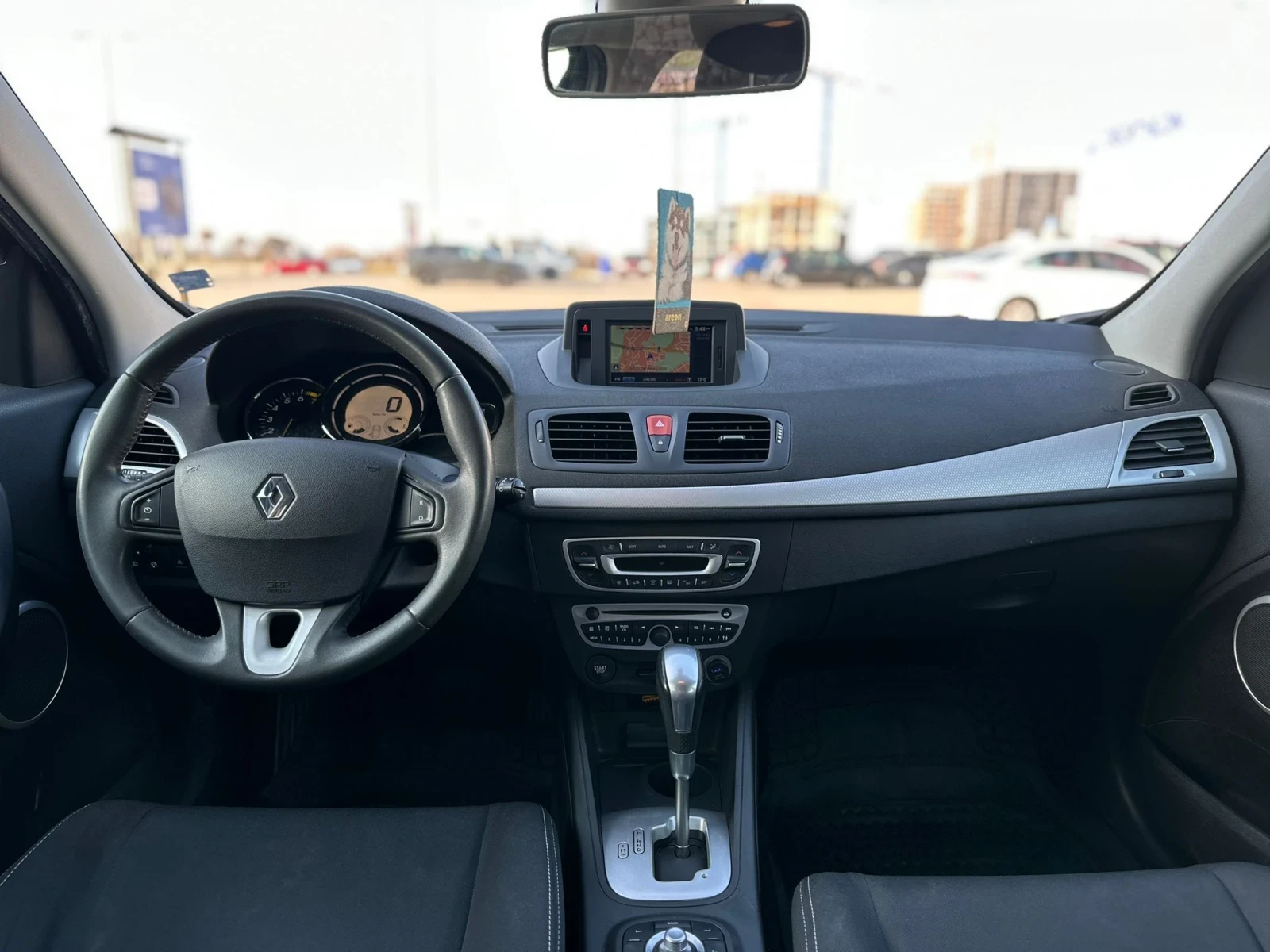 Renault Megane, снимка 16 - Автомобили и джипове - 53885185