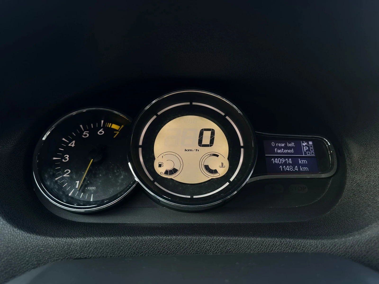 Renault Megane, снимка 13 - Автомобили и джипове - 53885185