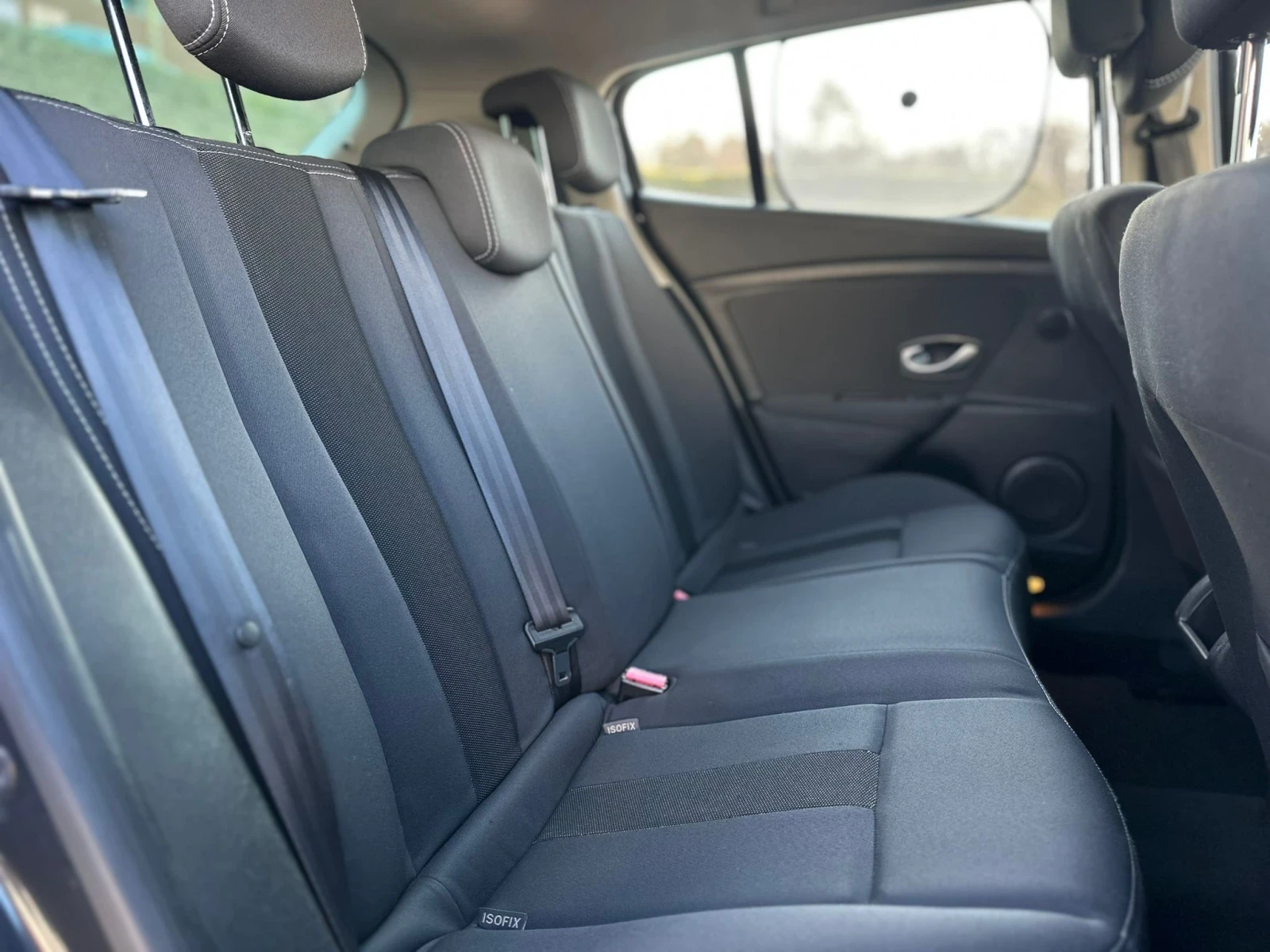 Renault Megane, снимка 12 - Автомобили и джипове - 53885185