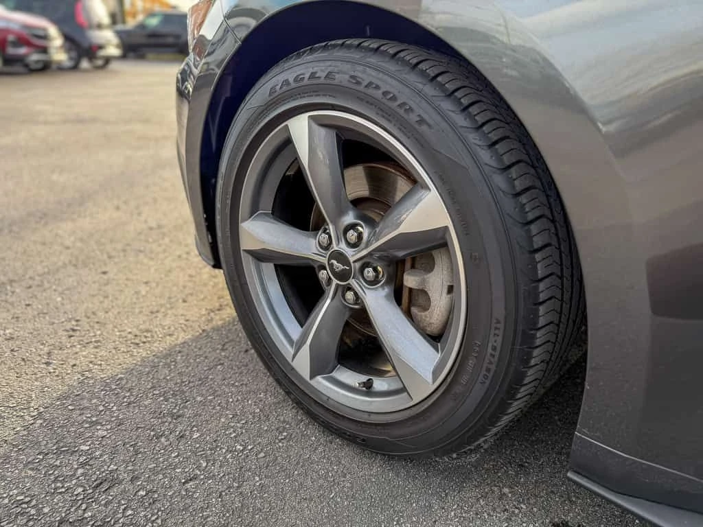 Ford Mustang * Fastback | NAVI | REMOTE | NO ACCIDENTS | 3.7L *, снимка 13 - Автомобили и джипове - 53904725