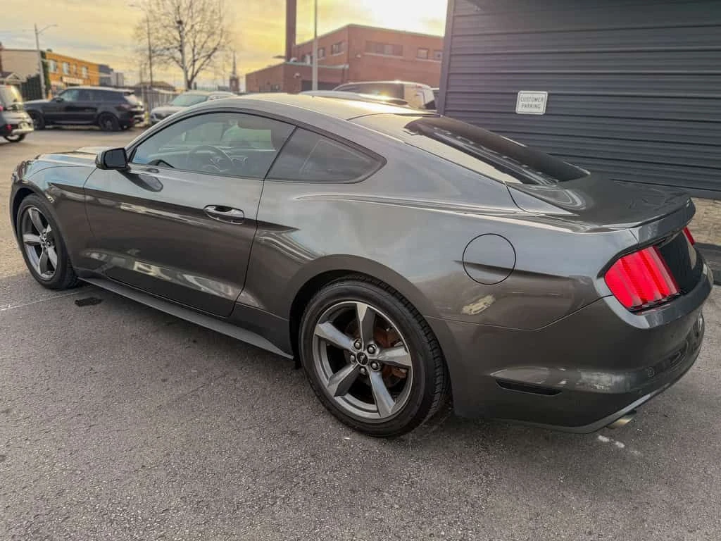 Ford Mustang * Fastback | NAVI | REMOTE | NO ACCIDENTS | 3.7L *, снимка 3 - Автомобили и джипове - 53904725