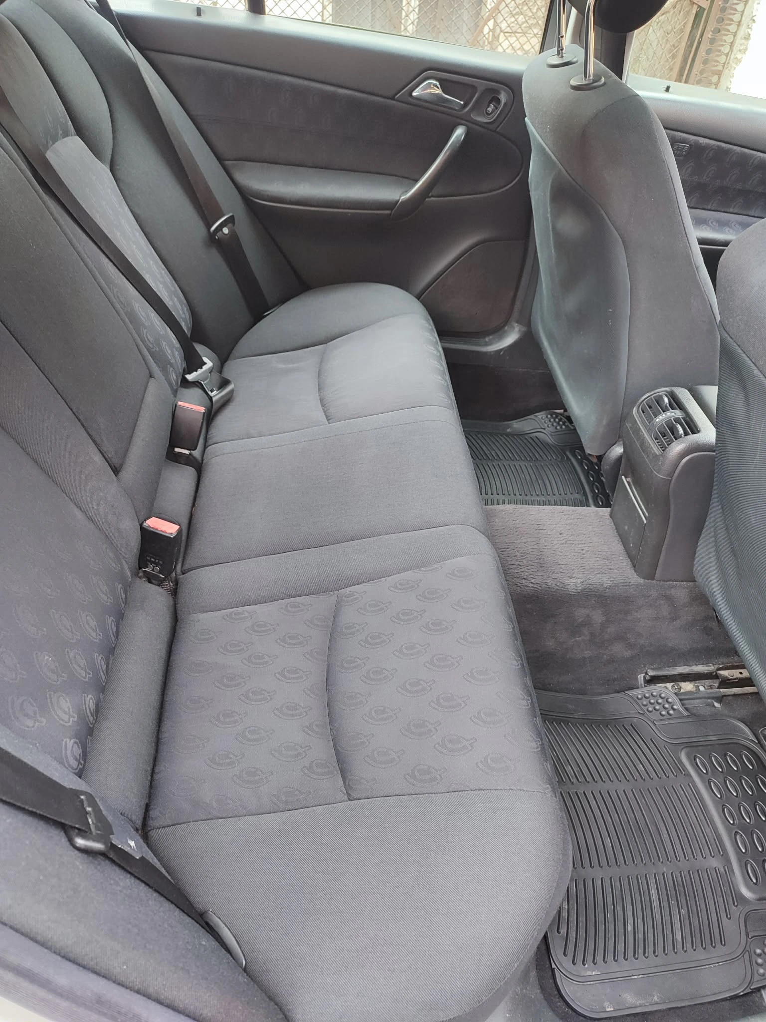 Mercedes-Benz C 220 W203, снимка 10 - Автомобили и джипове - 54006028