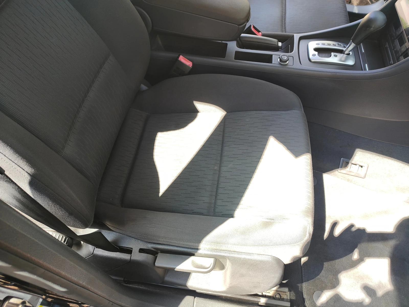 Audi A4 2.0TDI 140к.с., снимка 12 - Автомобили и джипове - 54043312