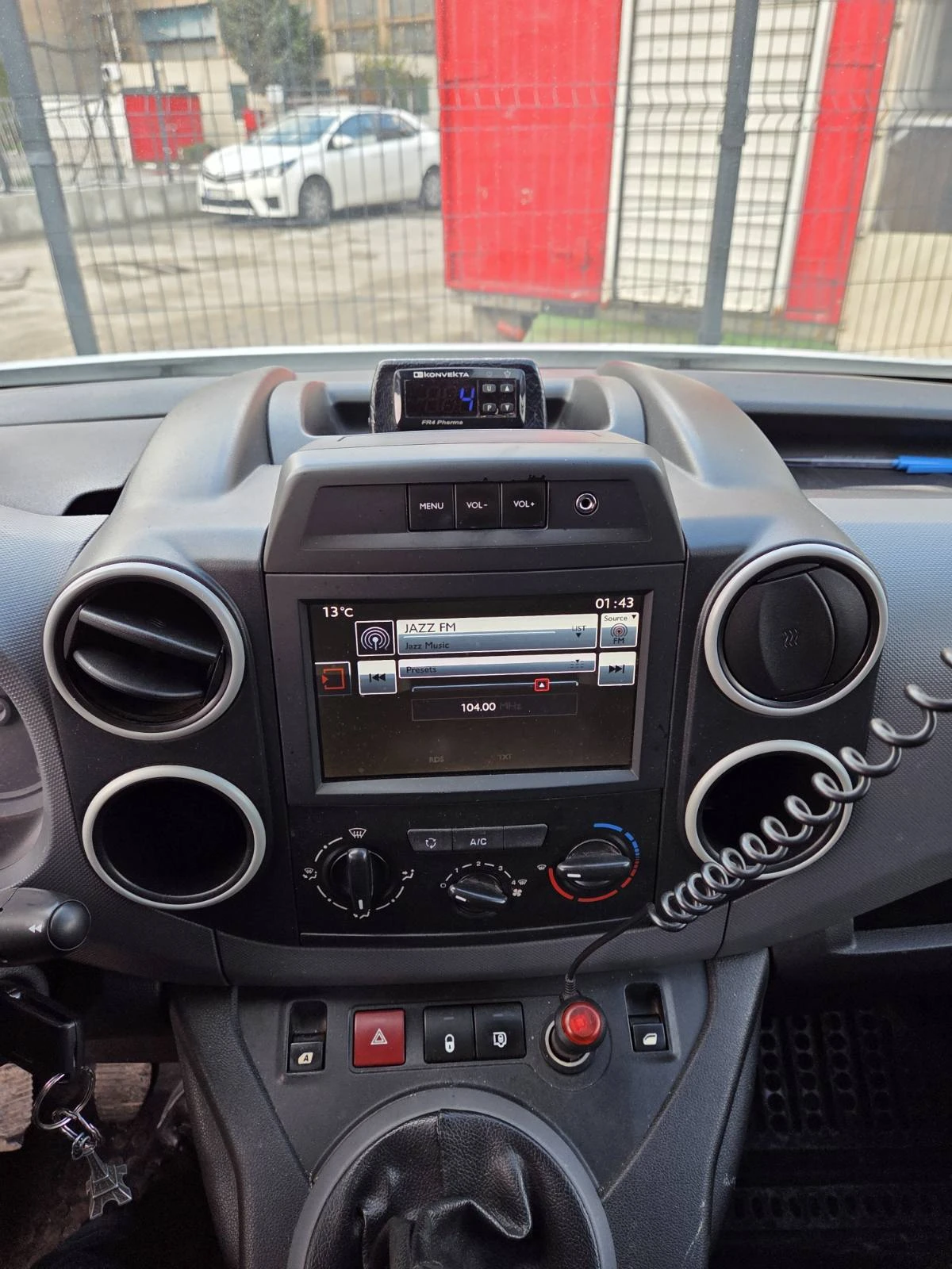 Citroen Berlingo 1.6 HDI, снимка 3 - Автомобили и джипове - 54082512