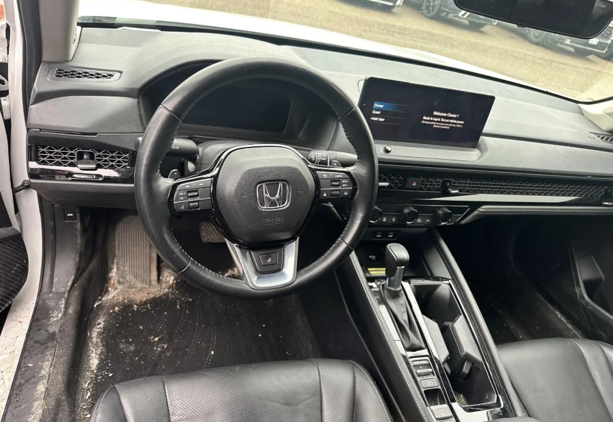Honda Accord Hybrid * Carplay * Камера * Blind Spot * Сarfax * , снимка 8 - Автомобили и джипове - 54109495