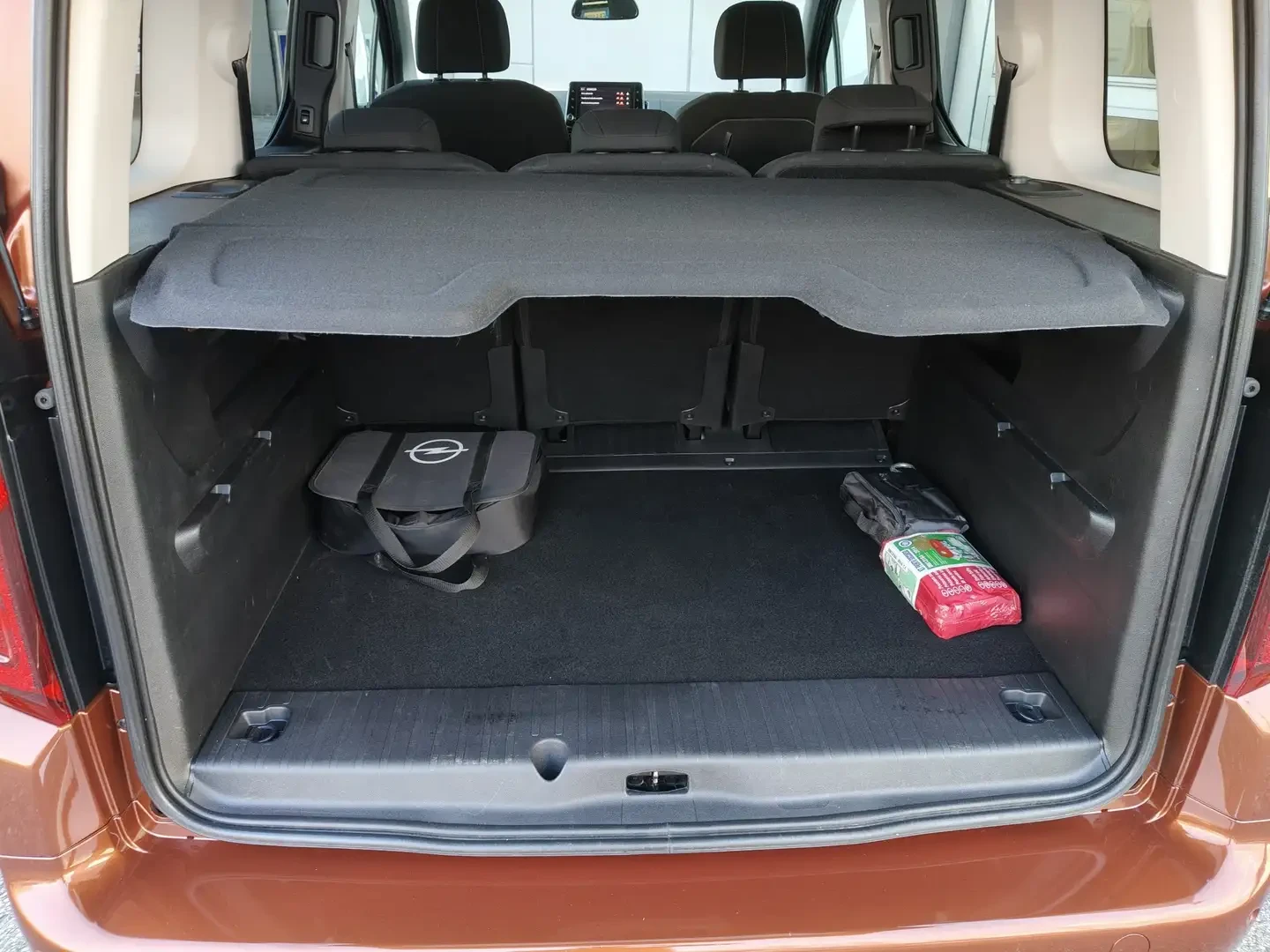 Opel Combo 52kW/H Electric, снимка 14 - Автомобили и джипове - 54134787