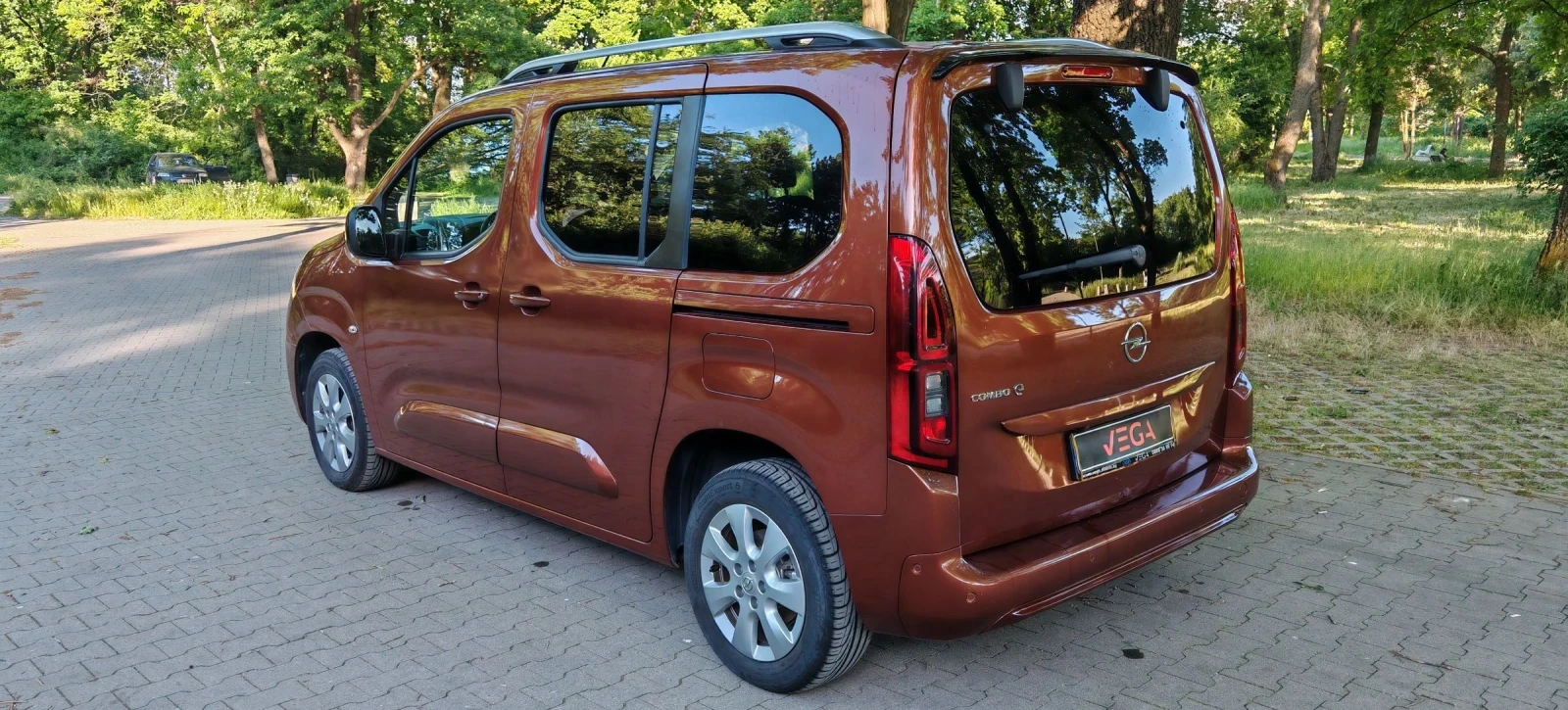 Opel Combo 52kW/H Electric, снимка 7 - Автомобили и джипове - 54134787