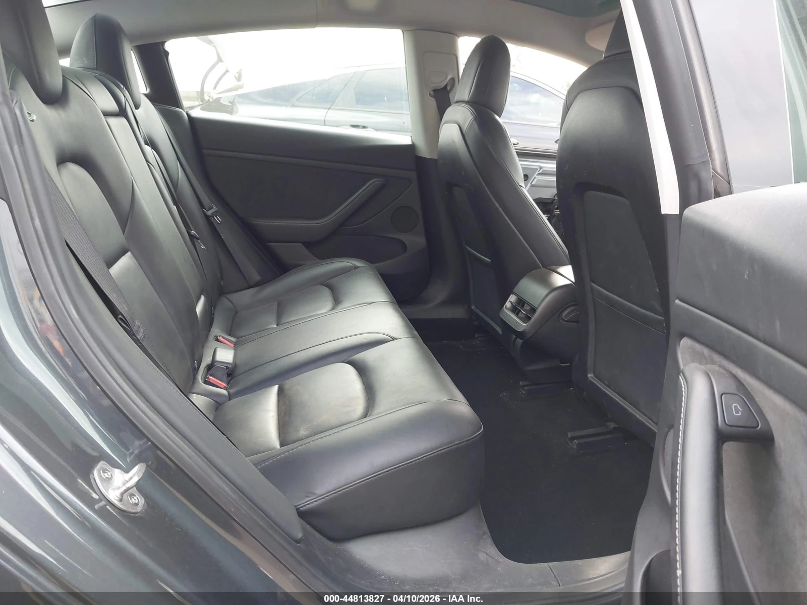 Tesla Model 3 LONG RANGE DUAL MOTOR ALL-WHEEL DRIVE, снимка 8 - Автомобили и джипове - 54311416