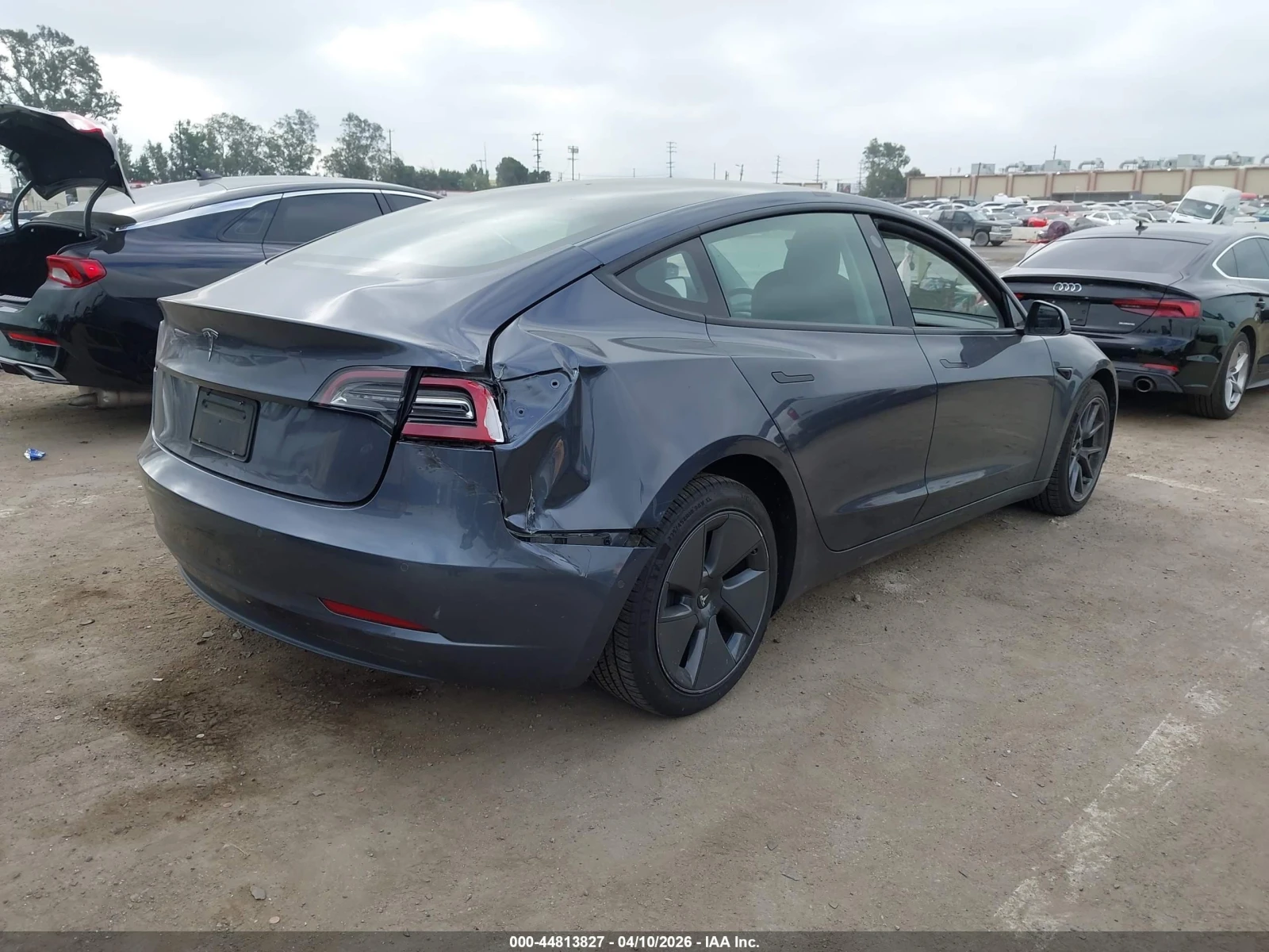 Tesla Model 3 LONG RANGE DUAL MOTOR ALL-WHEEL DRIVE, снимка 4 - Автомобили и джипове - 54311416